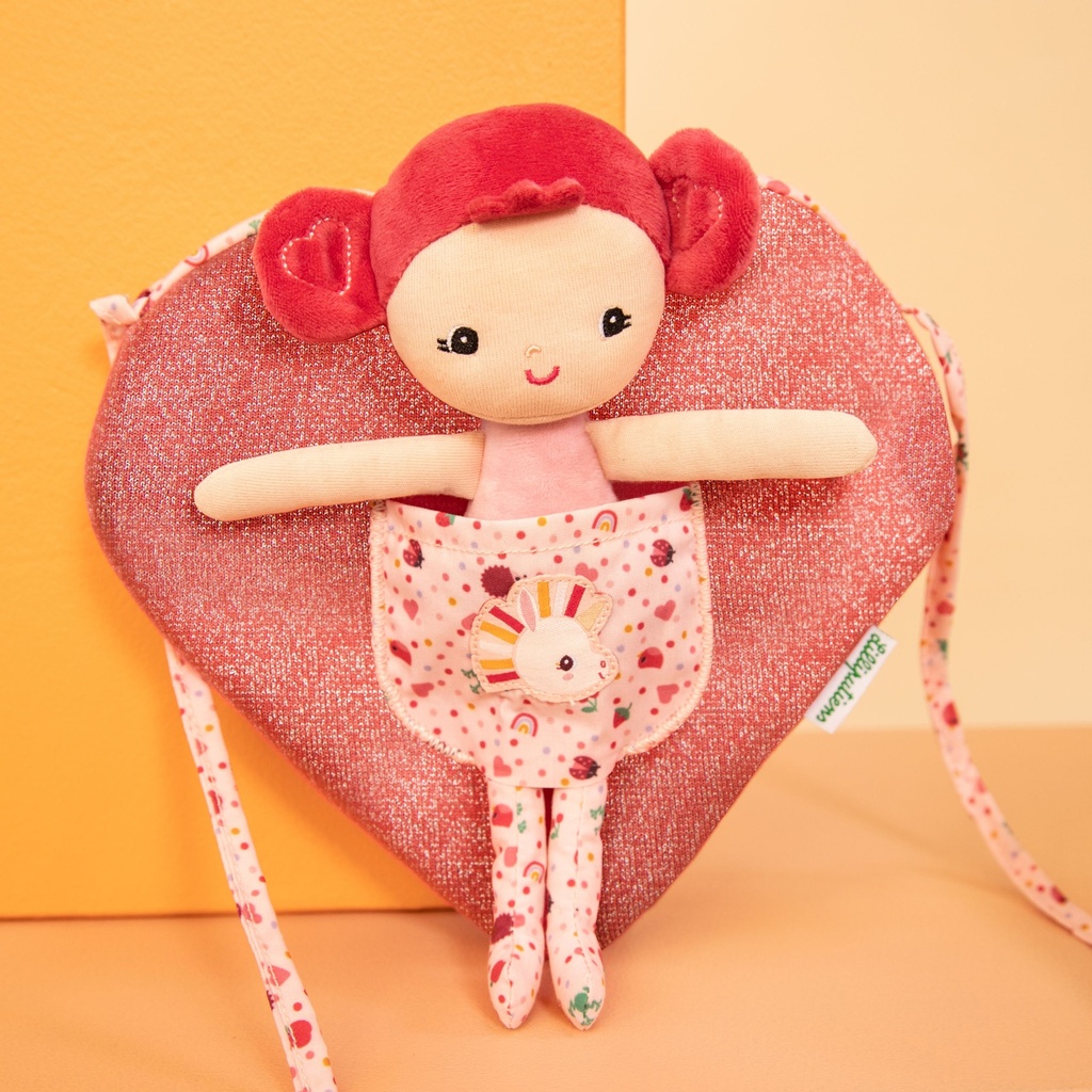 Muñeca Aline con Bolso Corazón